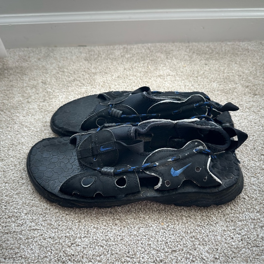 Nike ACG sandals women’s 10 open toe shoes
